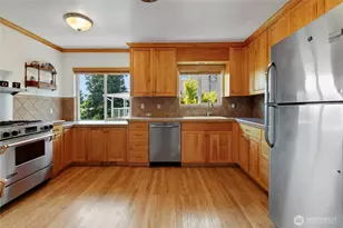 1167 McKinley St, Enumclaw, WA 98022 - Photo 10