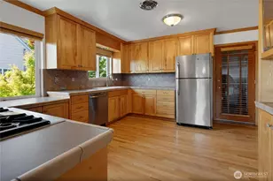 1167 McKinley St, Enumclaw, WA 98022 - Photo 8