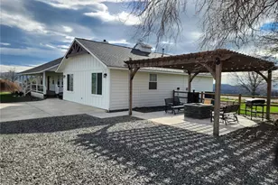 11660 Mieras Rd, Yakima, WA 98901 - Photo 2