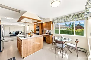 18134 Brittany Dr SW, Normandy Park, WA 98166 - Photo 14