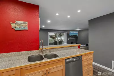 12037 100th Avenue NE #103, Kirkland, WA 98034 - Photo 10