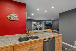 12037 100th Ave NE, Kirkland, WA 98034 - Photo 10