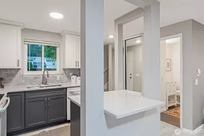 10053 NE 138th Place #F5, Kirkland, WA 98034 - Photo 6