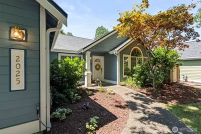 2025 Kempton Street SE, Olympia, WA 98501 - Photo 2