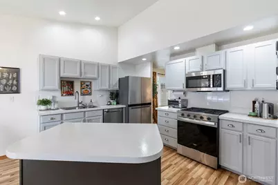 2025 Kempton Street SE, Olympia, WA 98501 - Photo 12