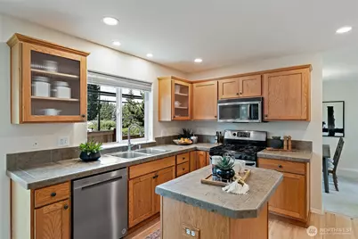 13235 124th Court NE, Kirkland, WA 98034 - Photo 4