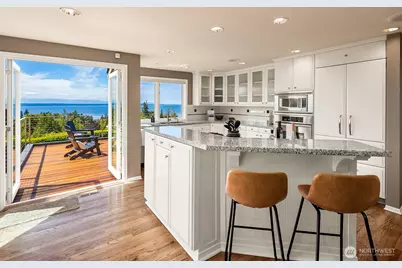 17020 74th Avenue W, Edmonds, WA 98026 - Photo 14