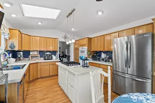 27229 217th Pl SE, Maple Valley, WA 98038 - Photo 16