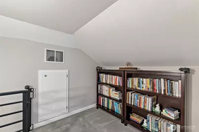 8105 44th Street W, University Place, WA 98466 - Photo 20