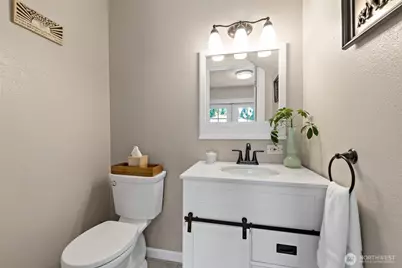 8105 44th Street W, University Place, WA 98466 - Photo 18