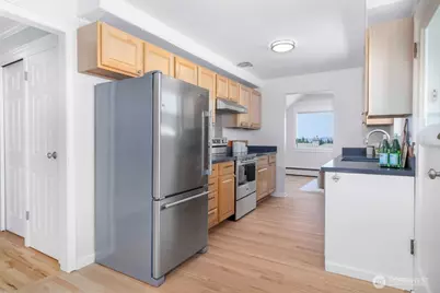 1010 Daley Street, Edmonds, WA 98020 - Photo 6