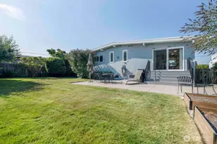 1010 Daley St, Edmonds, WA 98020 - Photo 22