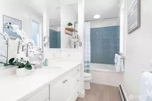 1010 Daley St, Edmonds, WA 98020 - Photo 10