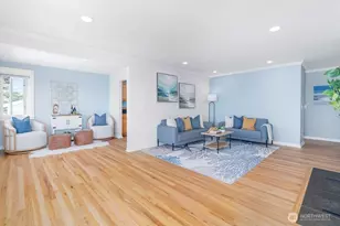 1010 Daley St, Edmonds, WA 98020 - Photo 4