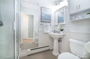1010 Daley St, Edmonds, WA 98020 - Photo 12
