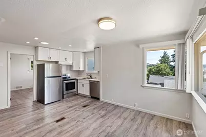 3202 Farragut Street, Bremerton, WA 98312 - Photo 8