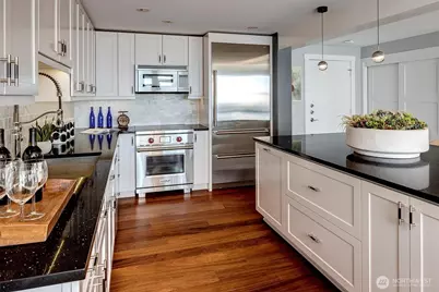 3717 Beach Drive SW #207, Seattle, WA 98116 - Photo 22