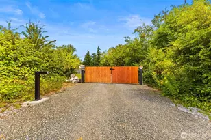 568 Wiltse Ln, Bellingham, WA 98226 - Photo 2