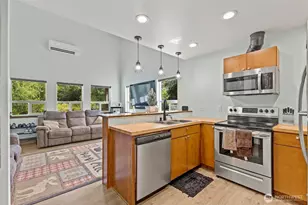 568 Wiltse Ln, Bellingham, WA 98226 - Photo 10
