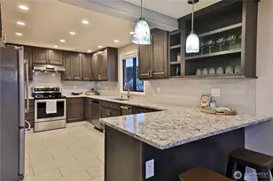 2805 N Bluff Rd, Greenbank, WA 98253 - Photo 12