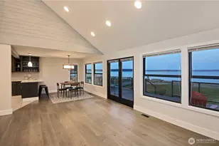2805 N Bluff Rd, Greenbank, WA 98253 - Photo 14