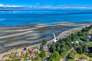 177 Bay View Dr, Point Roberts, WA 98281 - Photo 4