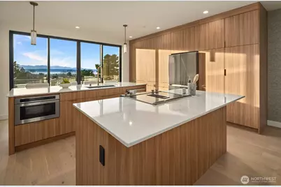 614 5th Avenue S #A103, Edmonds, WA 98020 - Photo 4