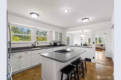 16427 109th Avenue SE, Renton, WA 98055 - Photo 12