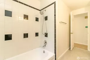 12416 SE 201st Pl, Kent, WA 98031 - Photo 12