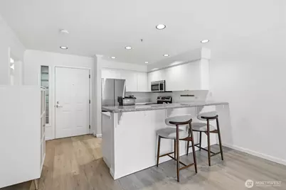 1417 Queen Anne Avenue N #303, Seattle, WA 98109 - Photo 14