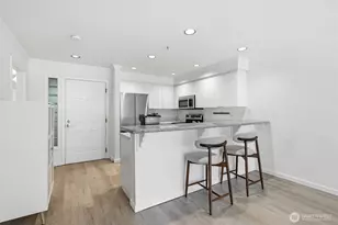 1417 Queen Anne Ave N, Seattle, WA 98109 - Photo 14