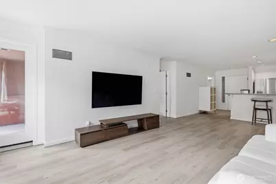 1417 Queen Anne Avenue N #303, Seattle, WA 98109 - Photo 12