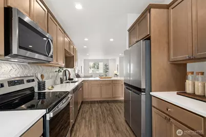 115 SW 181st Place #C11, Normandy Park, WA 98166 - Photo 6