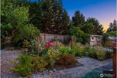 714 Vista Place, Edmonds, WA 98020 - Photo 32