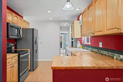 1421 N 32nd Street, Renton, WA 98056 - Photo 10