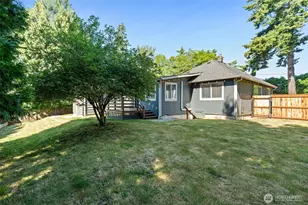 1421 N 32nd St, Renton, WA 98056 - Photo 2