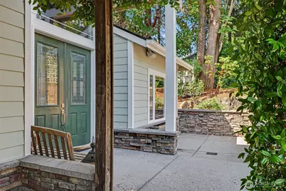 13128 SE Newport Way, Bellevue, WA 98006 - Photo 4