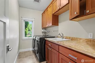 13128 SE Newport Way, Bellevue, WA 98006 - Photo 26