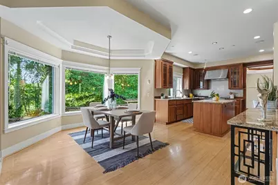 13128 SE Newport Way, Bellevue, WA 98006 - Photo 12