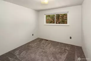 920 Callahan Dr, Bremerton, WA 98310 - Photo 20