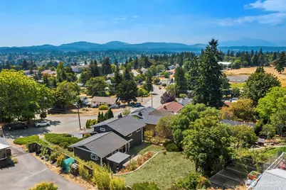 920 Callahan Drive, Bremerton, WA 98310 - Photo 2
