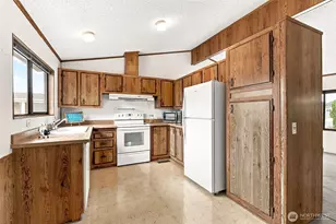 3611 I St NE, Auburn, WA 98002 - Photo 8