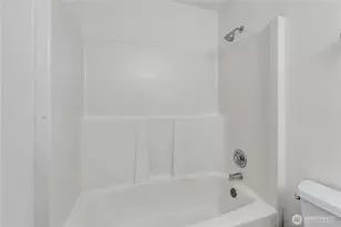 210 E 36th St, Tacoma, WA 98404 - Photo 16