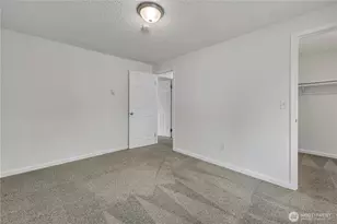 210 E 36th St, Tacoma, WA 98404 - Photo 14