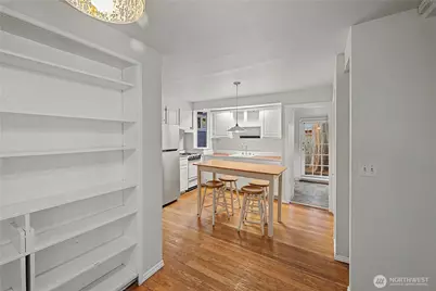 10255 41st Avenue SW, Seattle, WA 98146 - Photo 8