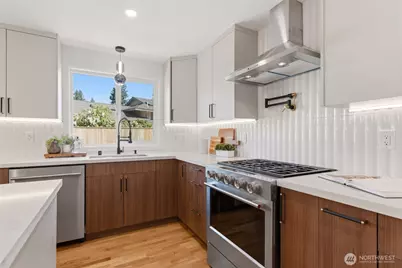 16432 NE 18th Street, Bellevue, WA 98008 - Photo 10