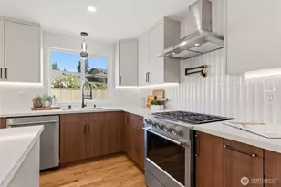 16432 NE 18th St, Bellevue, WA 98008 - Photo 10