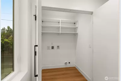 9215 12th Avenue NE, Seattle, WA 98115 - Photo 30