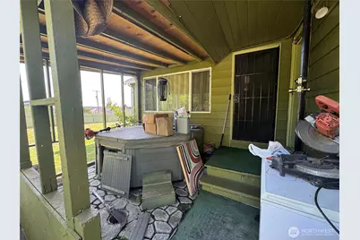 12026 59th Avenue S, Seattle, WA 98178 - Photo 14