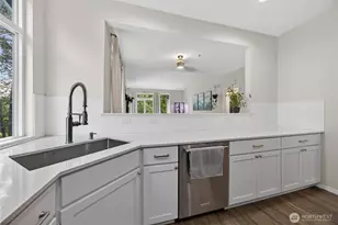 12712 Admiralty Way, Everett, WA 98204 - Photo 16